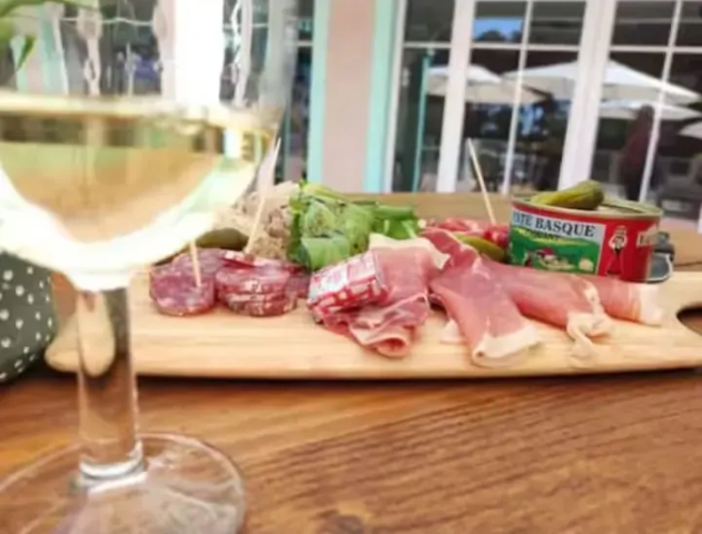 alt="Charmante Maison Cosy – Terrasse privée"