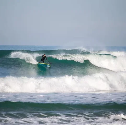 surf sur la plage de lacanau 27 11zon 1024x1019